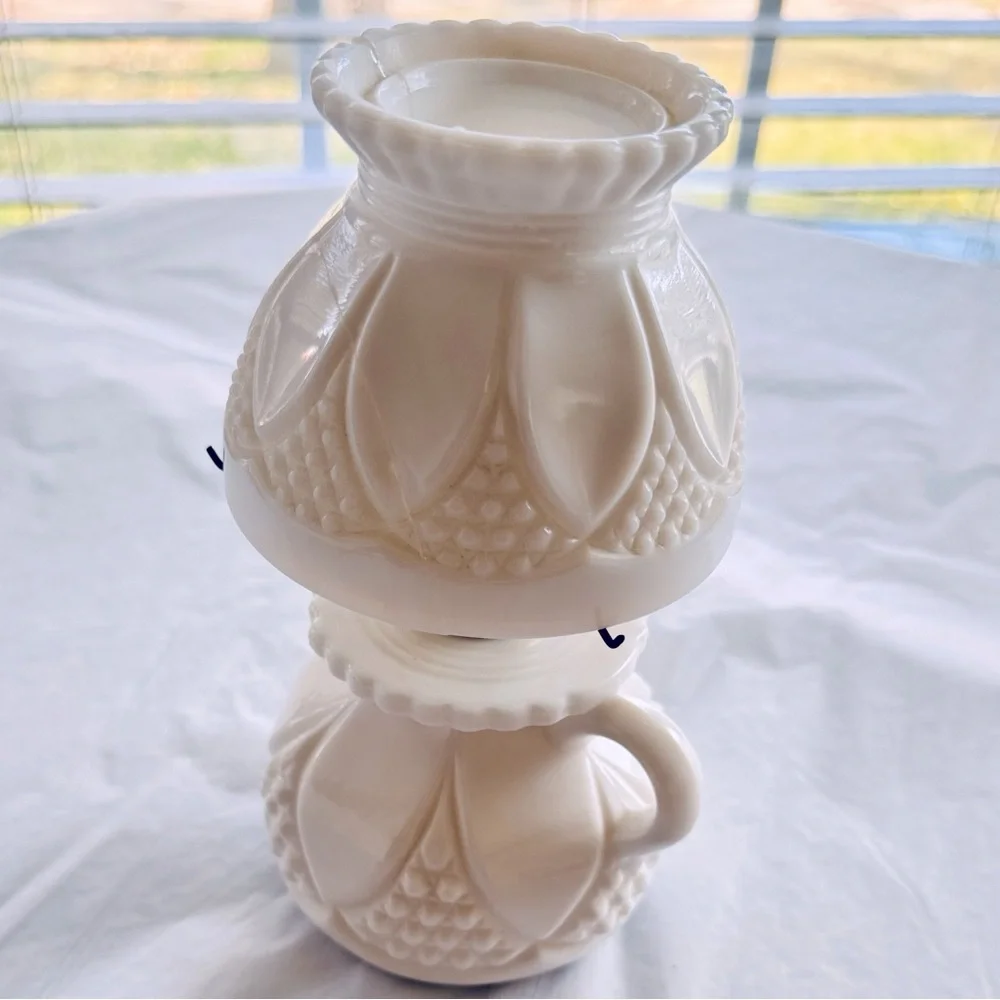 IMPERIAL Vintage Glass Hobnail Tulip & Cane White Milk Glass Mini Oil Lamp